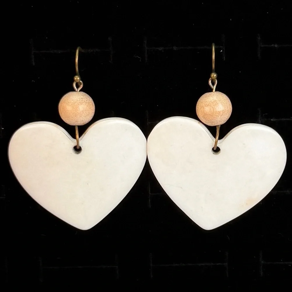Bohemian chic cream, heart shaped accent pierced earrings